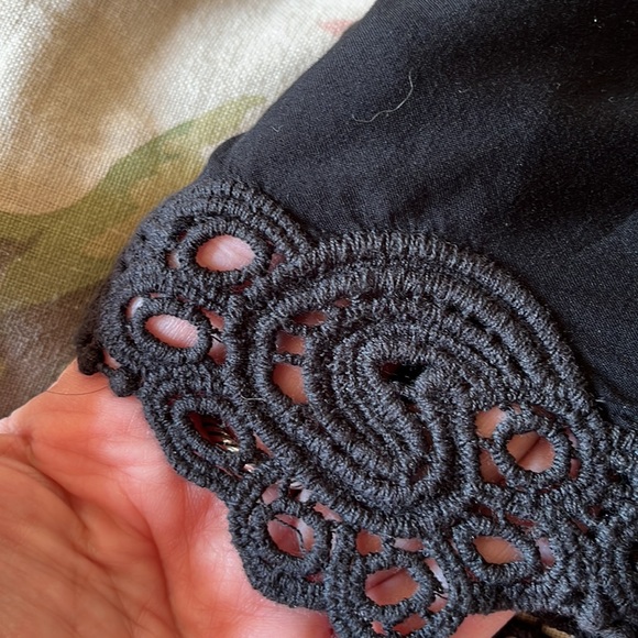 XCVI Size 2X Elicia Embroidered Popover Top Black-on-Black VNeck Johnny Was Vibe - Picture 13 of 14